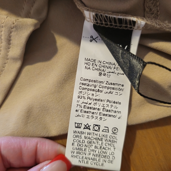 DAZY - Ladies' Summer Solid Color Wrap Short Sleeve V-Neck T-Shirt- Size S Khaki - Picture 8 of 12